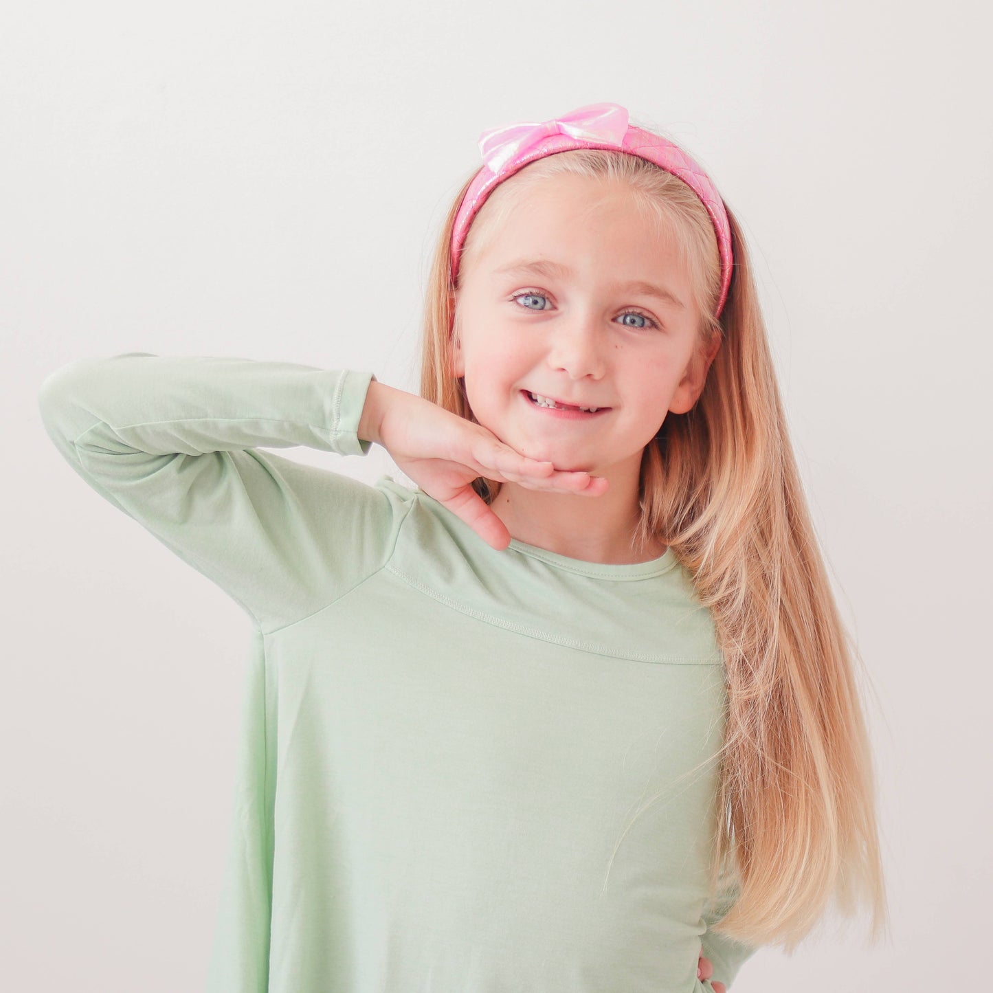Frog Sac - Wide Iridescent Quilted Bow Headband
