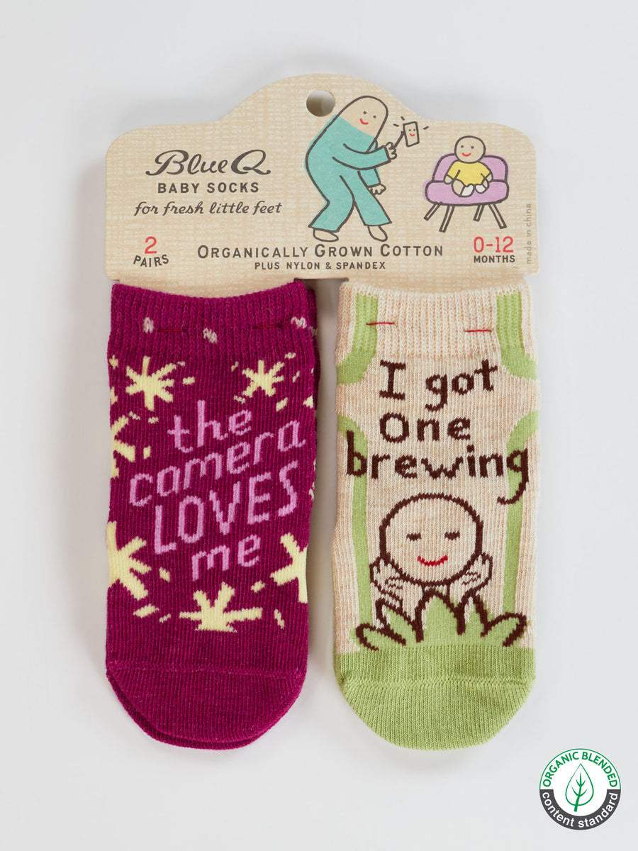 Blue Q - The Camera Loves Me/ I Got One Brewing Baby Socks (0-12M)