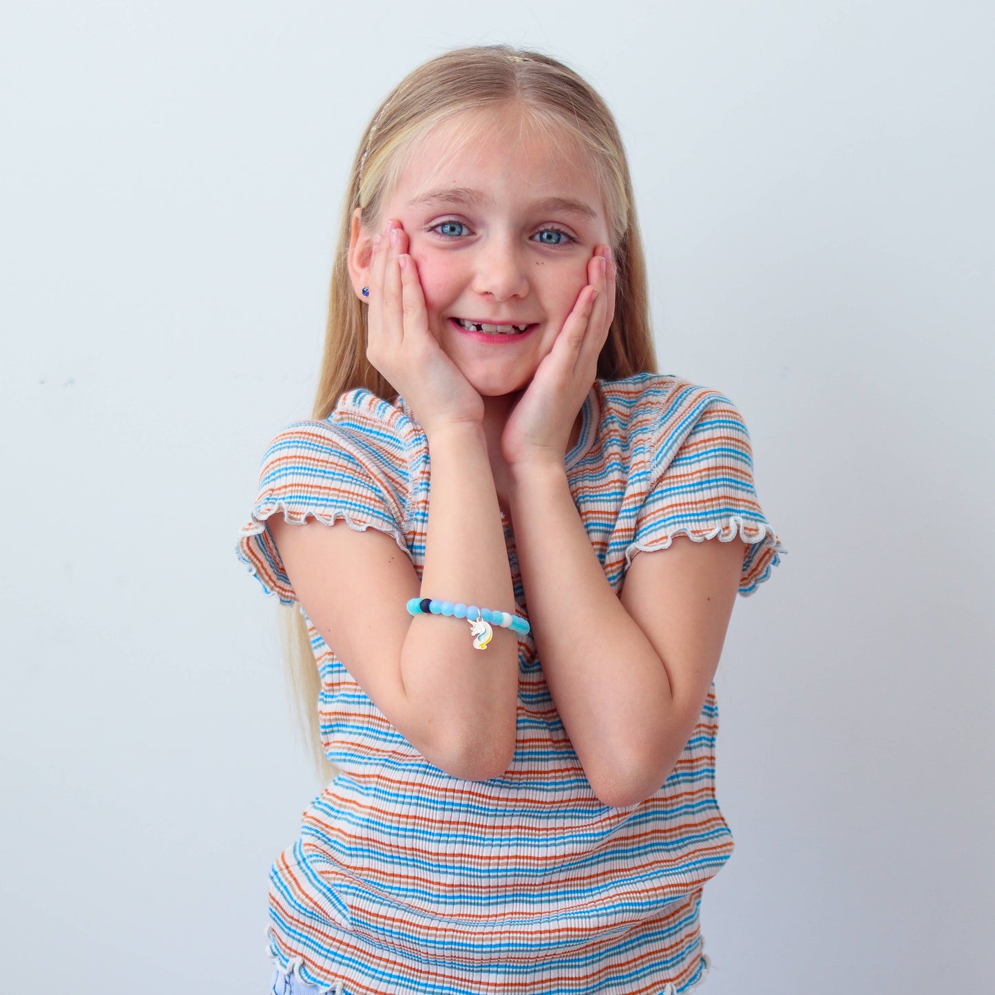 Frog Sac - Glow in the Dark Unicorn Charm Bubble Bracelets
