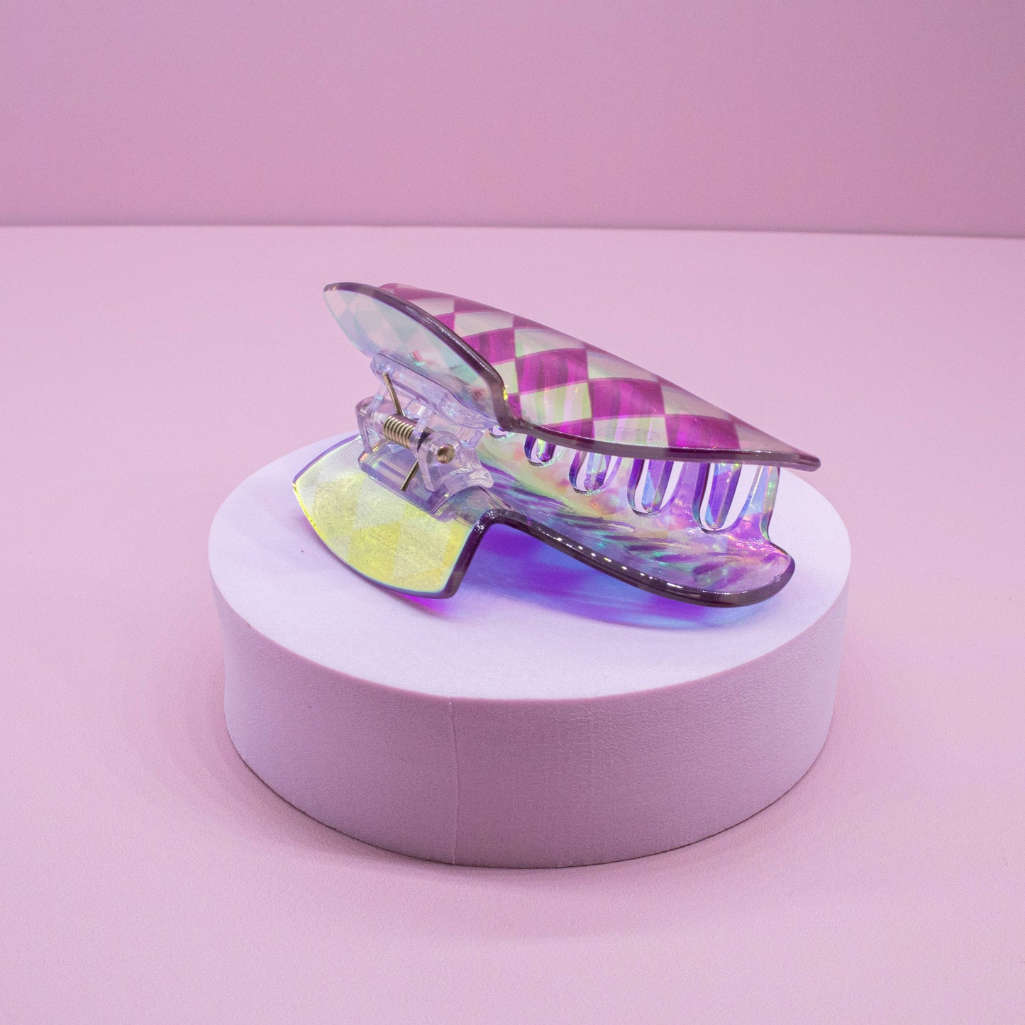 Frog Sac - Medium Round Iridescent Checkered Hair Claw Clip