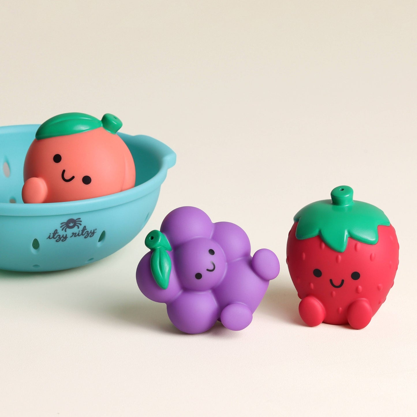 Itzy Ritzy -  Itzy Splash Pals - Bath + Water Toy: Fruit Friends