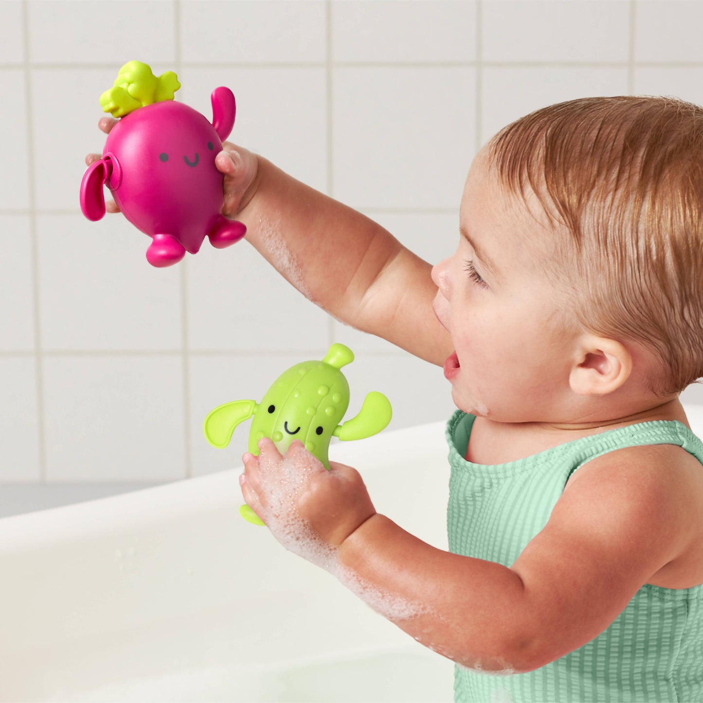Itzy Ritzy - Silly Swimmers - Bath + Water Toy