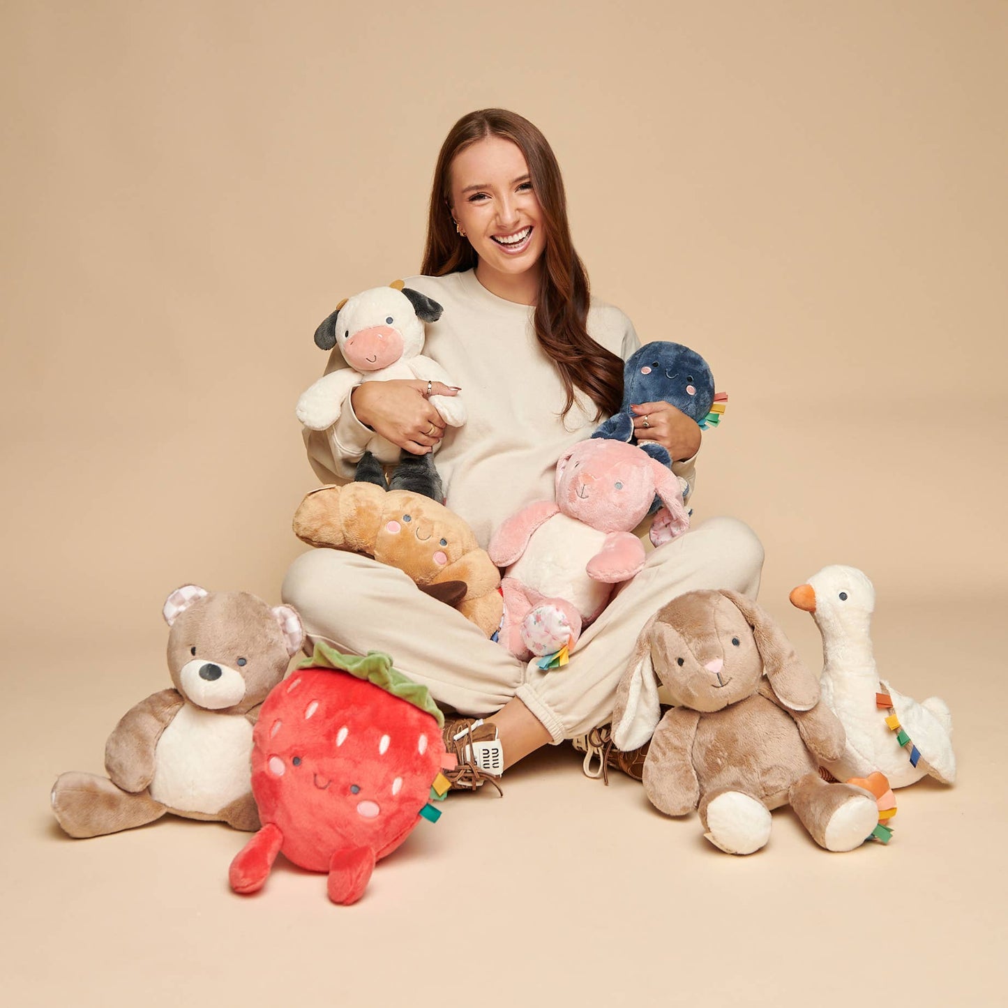 Itzy Ritzy - Sweetie Snuggles Plush: Croissant
