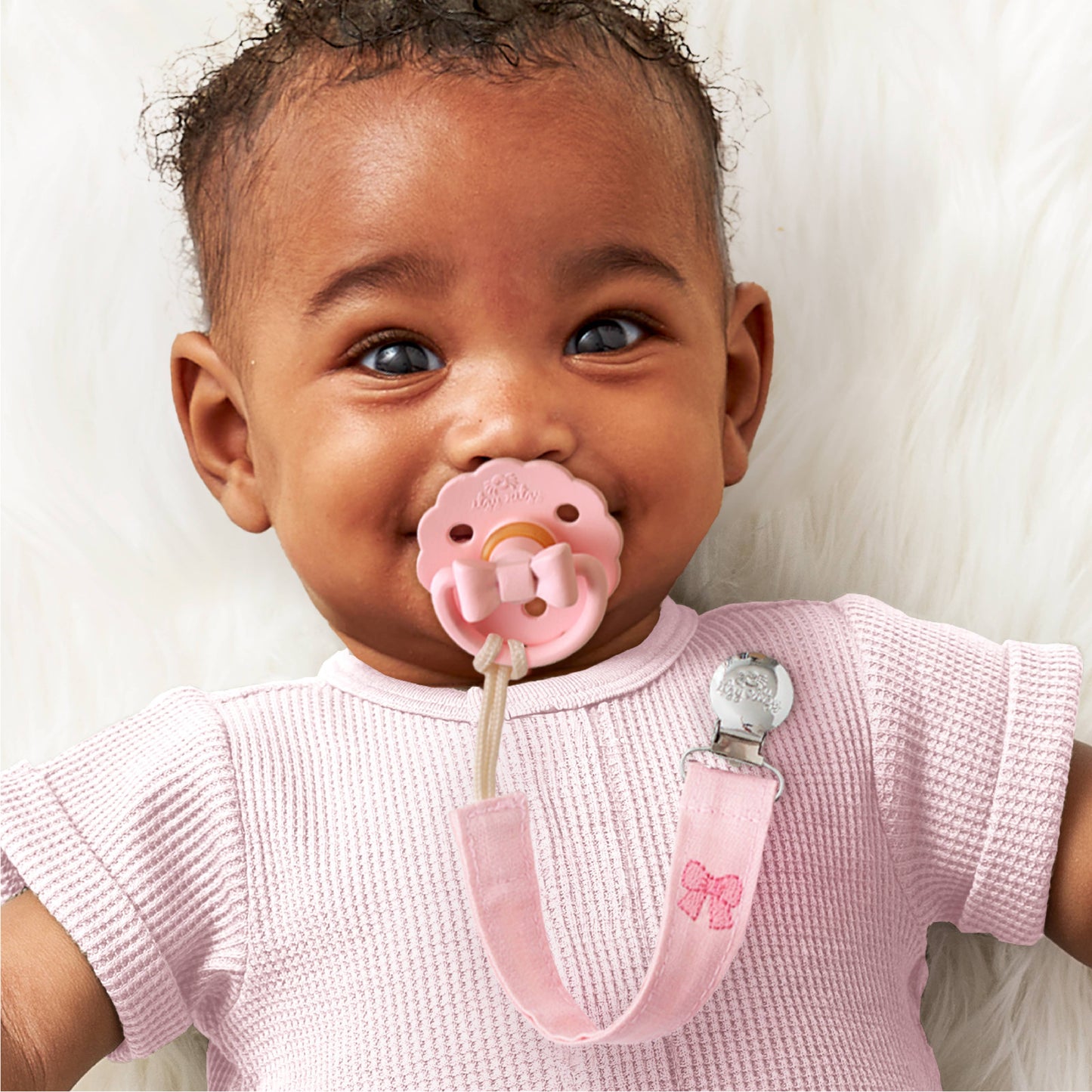 Itzy Ritzy - Itzy Clip - Fabric Pacifier Strap