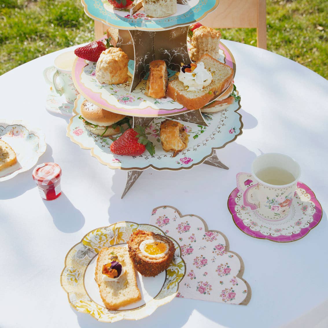 Talking Tables USA - Vintage Teacups and Saucers Set  | 12 Pack | Tea Party |