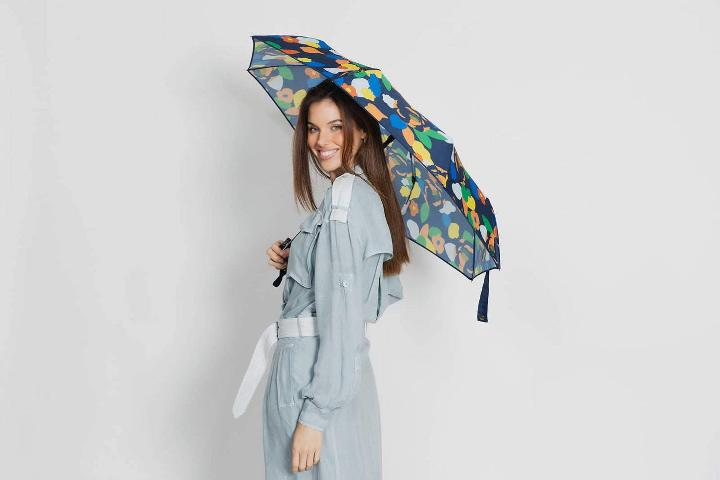 SMATI - Compact Automatic Umbrella with Revisited Camellias