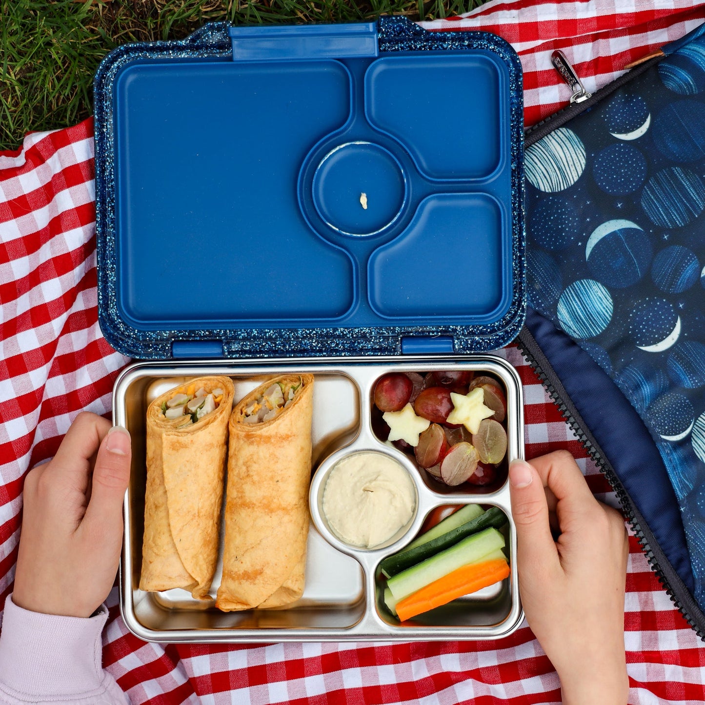 roof-Bento-Box-Glitter-Blue-Pret-wraps