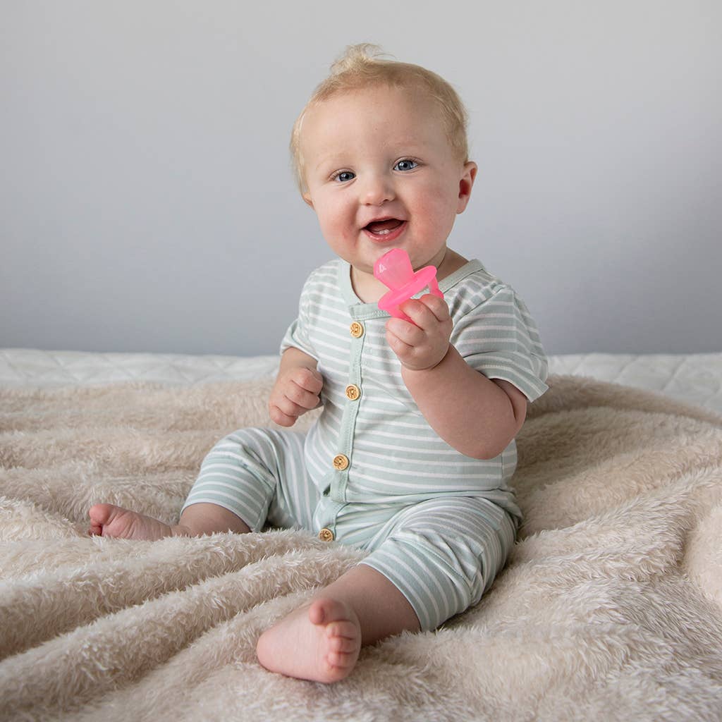 Itzy Ritzy - Teensy Teether Soothing Silicone Teether: Diamond