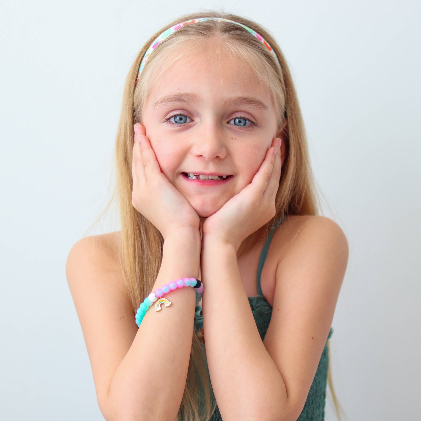 Frog Sac - Glow in the Dark Unicorn Charm Bubble Bracelets