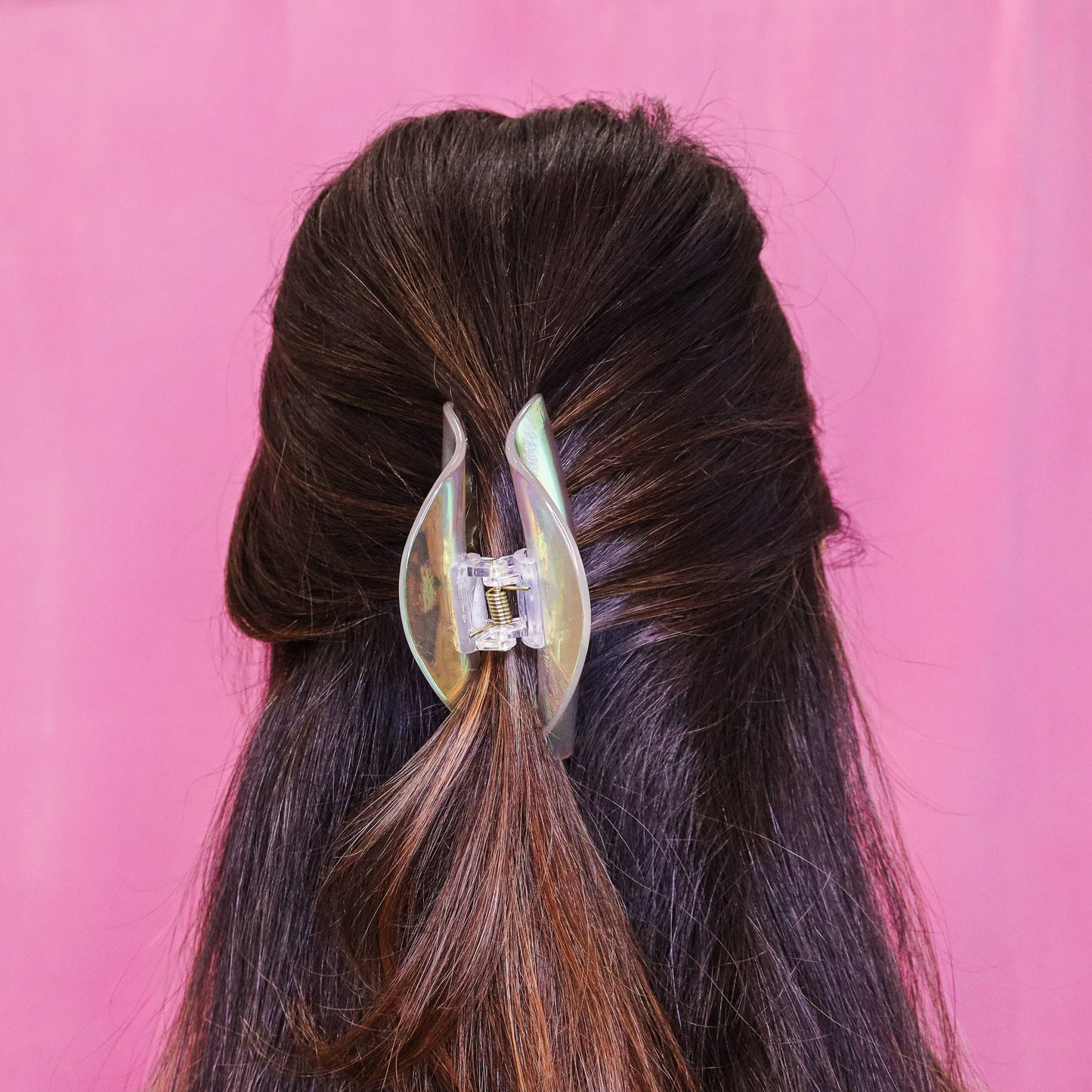 Frog Sac - Medium Hair Claw Clip