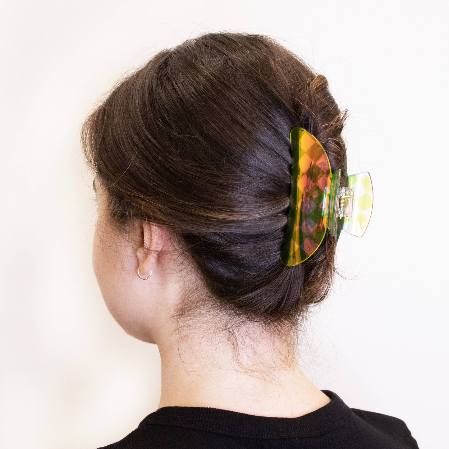 Frog Sac - Medium Round Iridescent Checkered Hair Claw Clip