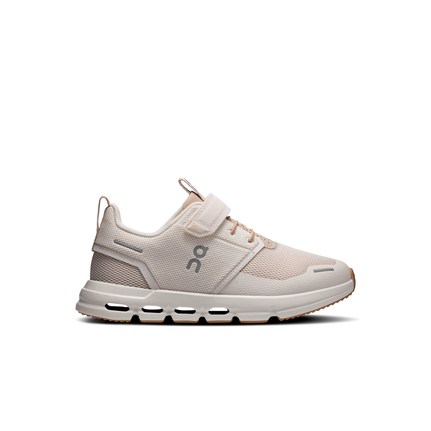 On Cloud Play Kids Running Shoe