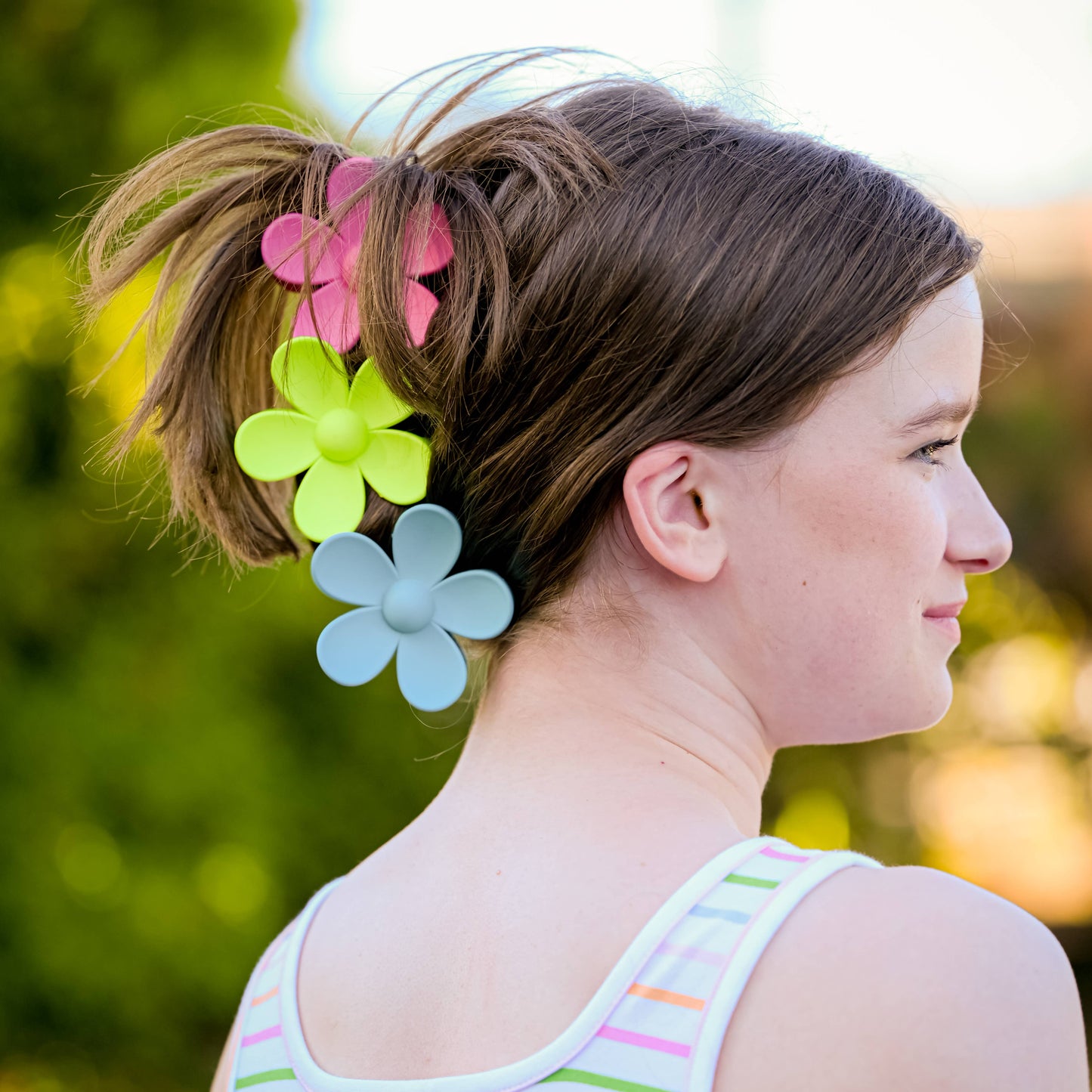 Frog Sac - Matte Hair Claw Clip - Large Daisy Flower