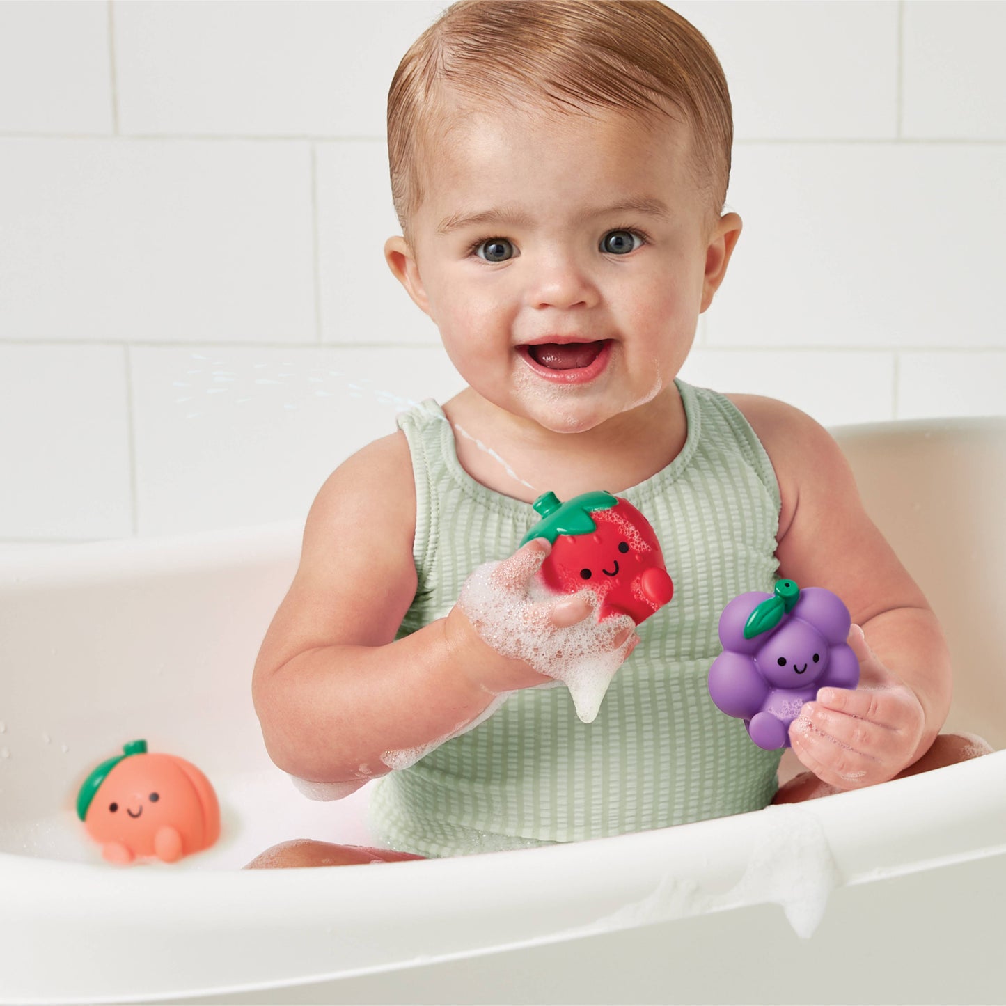 Itzy Ritzy -  Itzy Splash Pals - Bath + Water Toy: Fruit Friends