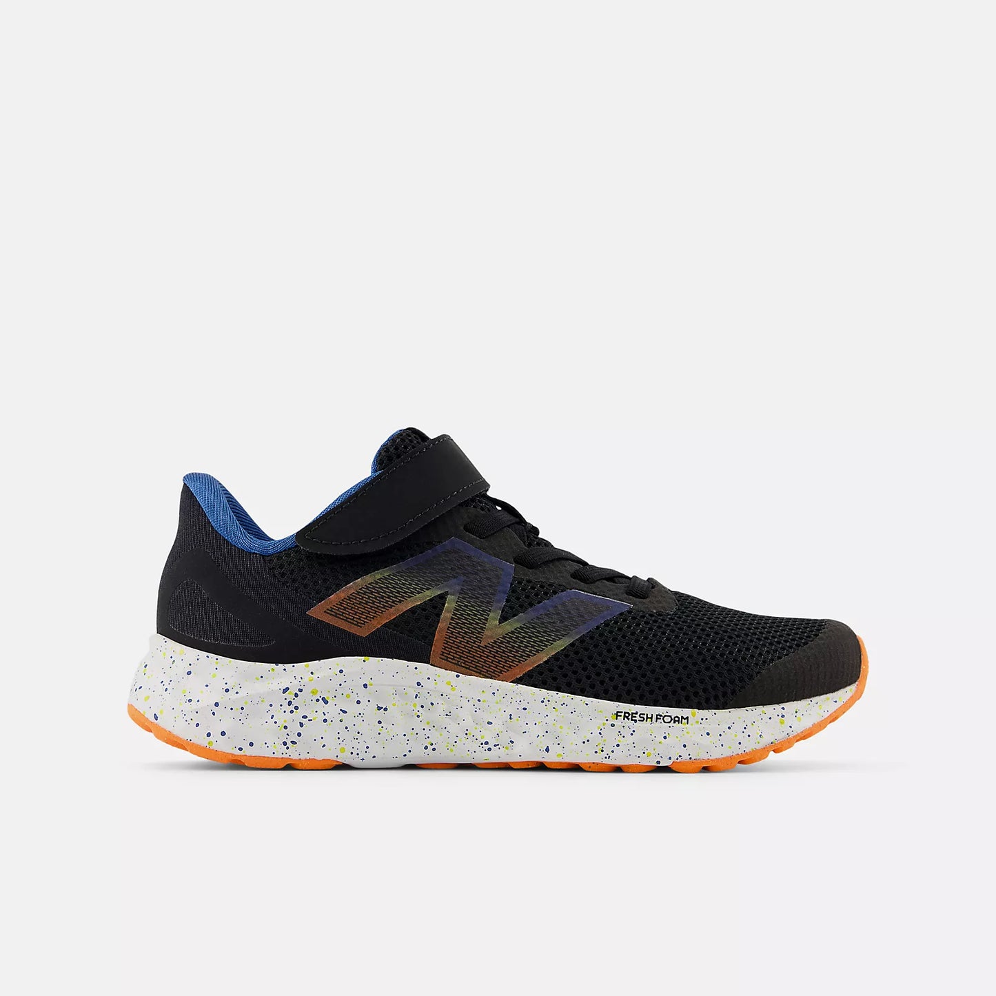 New Balance - Fresh Foam Arishi v4 Running Shoe - Bungee Lace with Top Strap - Little Kid - Black with Blaze Orange