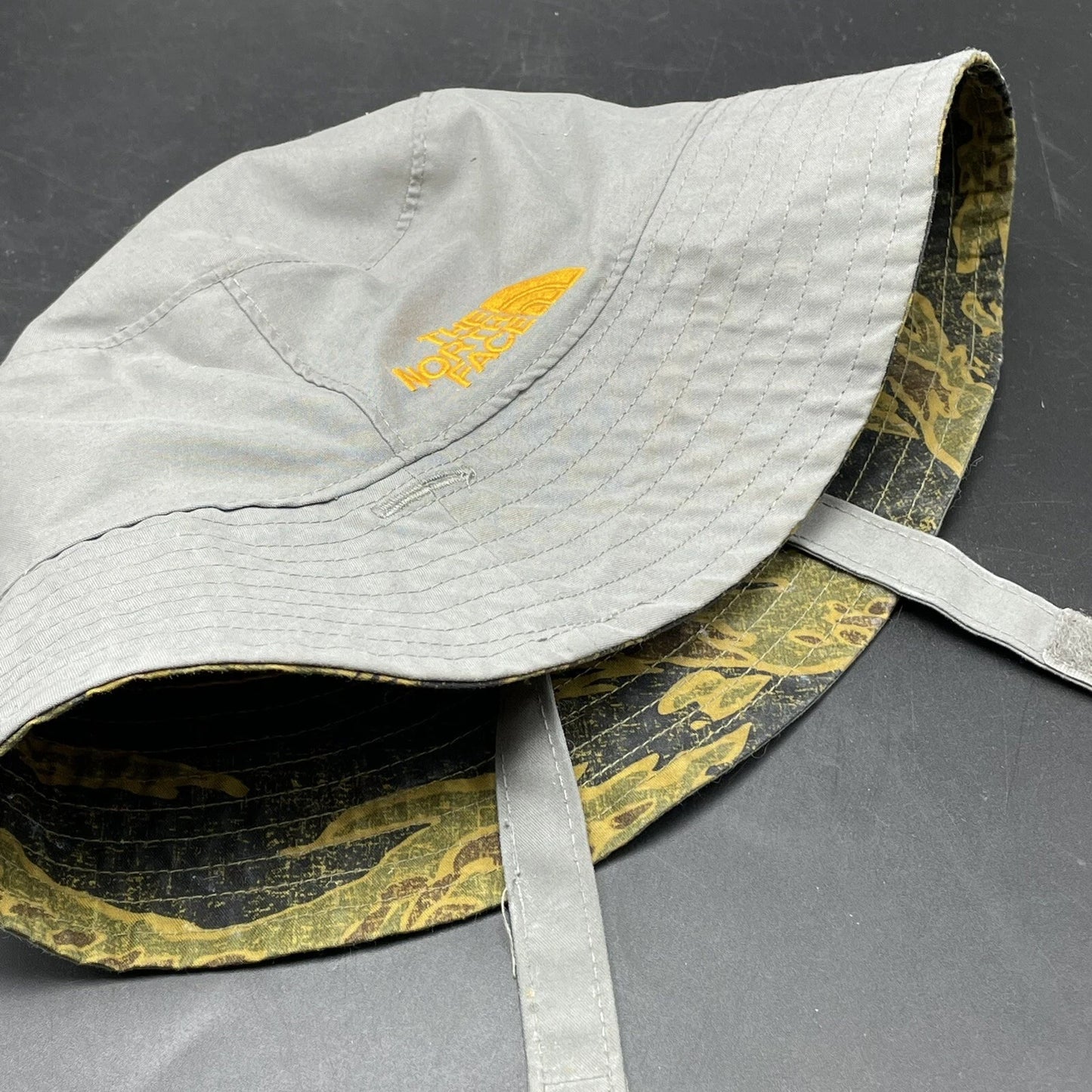 The North Face - Infant Reversible Bucket Hat Grey/Camo