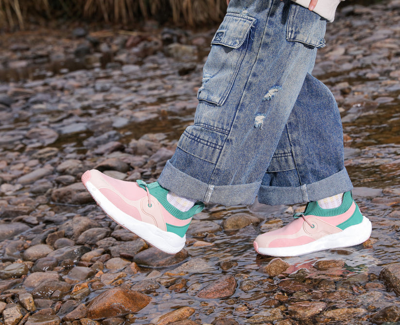 Walking Pi -Little Grouse Waterproof Sneaker | Pink